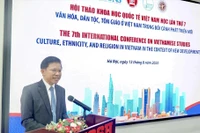 Prof. Dr. Hoang Anh Tuan, USSH Rector, speaks at the conference. (Photo: VNA)