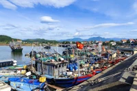 Fishing boats in Quang Duc commune of Quang Ninh province (Photo: VNA)