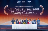 Sun Group and Visa sign a comprehensive strategic partnership on December 20. (Photo: Sun Group) 
