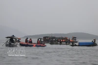 The rescue forces are searching for the missing (Photo: VNA)