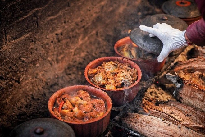 Braised fish of Vu Dai village, Ly Nhan district, Ha Nam province, uses only natural ingredients, free of preservatives. (Photo: VNA)