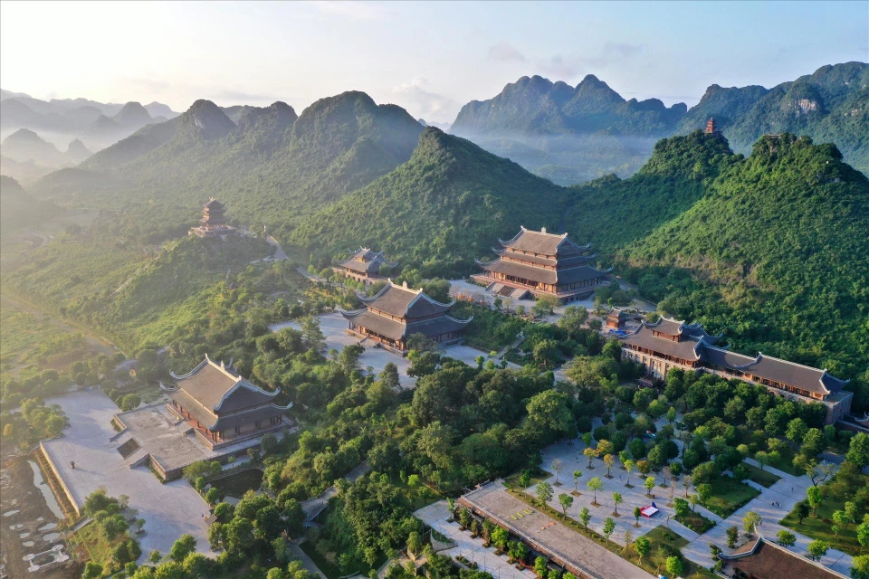 The panoramic view of Tam Chuc Pagoda from above showcases its majestic scale. (Photo: VNA)