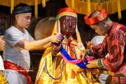 Ancient “Robing the Buddha” ritual preserved at Keo village festival in Hanoi