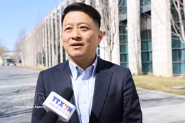 Professor Qu Qiang, commentator for the China Global Television Network (CGTN) and lecturer at the Minzu University of China, in an interview with the Vietnam News Agency (Photo: VNA)