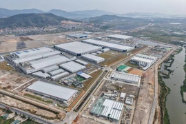 The Song Khoai Industrial Park (Quang Ninh province) attracts numerous enterprises for investment and production, creating jobs for local workers. (Photo: VNA) 