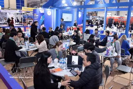 Economic, trade and investment ties remain among the brightest pillars of Vietnam-Thailand relations. (Photo: VNA)