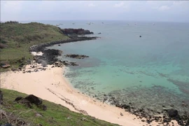 Accessed mainly by sea and featuring modest infrastructure and services, Phu Quy Island has long remained relatively untouched by mass tourism. (Photo: VNA)