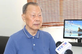 Li Minghan, a scholar who has devoted more than half of his life to studying the revolutionary life and career of President Ho Chi Minh and the country and people of Vietnam, talks to the Vietnam News Agency (Photo: VNA)