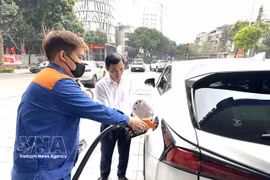 A petrol station in Hanoi (Photo: VNA)