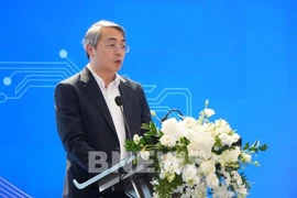 Deputy Director of the E-commerce and Digital Economy Agency Hoang Ninh speaks at the E-commerce Forum 2026 (Photo: VNA)