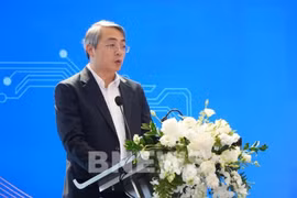 Deputy Director of the E-commerce and Digital Economy Agency Hoang Ninh speaks at the E-commerce Forum 2026 (Photo: VNA)