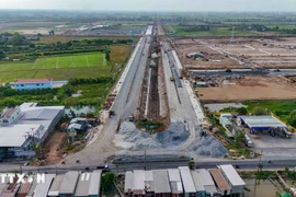 Road leading to VSIP Can Tho at the intersection with National Highway 80 (Photo: VNA)