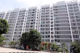 A social housing complex in My Hao ward, Hung Yen province, has been put into operation. (Photo: VNA) 