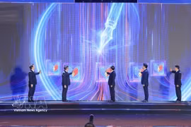 Politburo member, Secretary of the Party Central Committee and Chairman of its Commission for Information, Education and Mass Mobilisation Trinh Van Quyet (C) and other officials open the National Press Festival 2026 on June 19. (Photo: VNA)