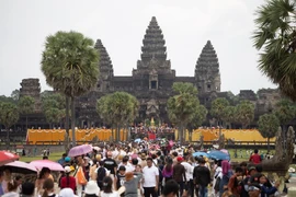 Tourists visit the Angkor Wat in Siem Reap province, Cambodia, April 15, 2025. (Photo: xinhua)