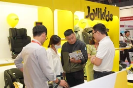 Customers visit a booth at IBTE 2024. (Photo courtesy of the organiser)