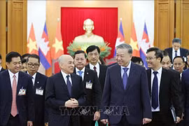 Party General Secretary To Lam (R, first row) meets with Cambodian King Norodom Sihamoni during the latter’s state visit to Vietnam on November 28, 2024. (Photo: VNA)