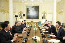 At the talks between UK Prime Minister Keir Starmer and General Secretary of the Communist Party of Vietnam Central Committee To Lam (Photo: VNA)
