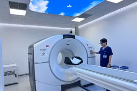 Many hospitals have invested in modern equipment systems to improve the quality of medical examination and treatment. (Photo: VietnamPlus)