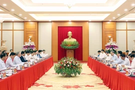The meeting between the Politburo and the Standing Board of the Government’s Party Committee on September 10 (Photo: VNA)