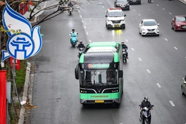 Hanoi bus (Photo: VNA)
