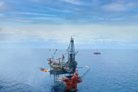 The Dai Hung - Phase 3 project received the first technical oil flow in late October 2024. (Photo: VNA)