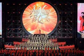 “Echoes of the Fatherland” is the opening performance, staged as a grand choral and dance spectacle recreating the jubilant atmosphere across the country following the success of the 14th National Party Congress and the nation’s major celebrations. (Photo: VNA)