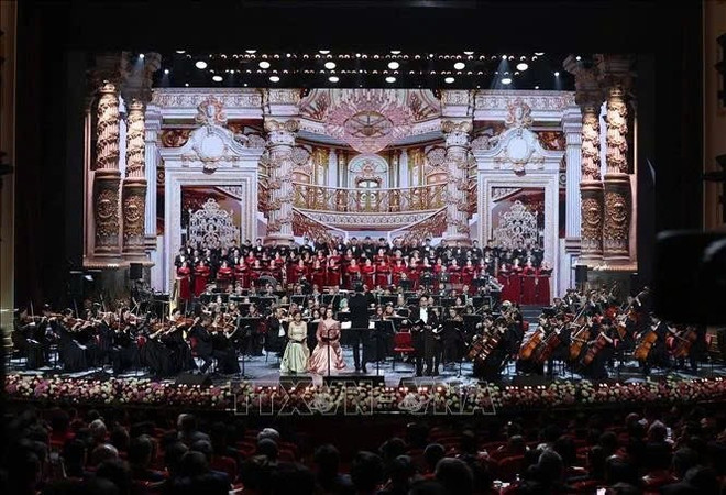 At the Vietnam–Kazakhstan Friendship Concert in Astana on May 6. (Photo: VNA) concert.jpg