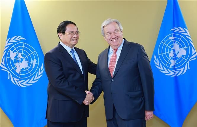 Prime Minister Pham Minh Chinh (L) and United Nations Secretary-General Antonio Guterres in Nice, France, on June 9 during their attendance of the third United Nations Ocean Conference (UNOC3). (Photo: VNA)