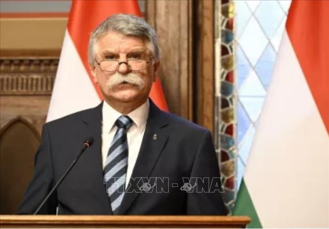 Hungarian National Assembly Speaker László Kövér starts official visit to Vietnam (Photo: published by VNA)