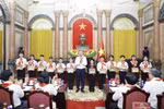 Party, State leader welcomes 85 outstanding children