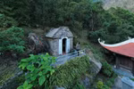 Ngoa Van – Sacred Buddhist site amid majestic mountains