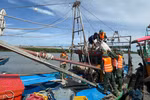 Coastal provinces implement urgent measures to cope with Storm No. 5