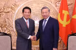 Party chief praises former Japanese ambassador for helping strengthen bilateral ties
