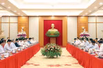 Politburo works with Standing Board of Government’s Party Committee