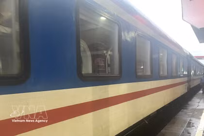 Under the proposal prepared by the VRC, the tourist train will travel approximately 190 km, connecting Hue, Dong Ha, My Trach, Dong Hoi and Tho Loc stations. (Illustrative photo: VNA)
