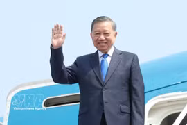 General Secretary of the Communist Party of Vietnam Central Committee and President To Lam departs Hanoi on September 20 morning to attend the UNGA 81 high-level general debate, engage in bilateral activities in the US, and pay a state visit to Canada. (Photo: VNA)