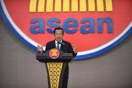 Cambodian Senate Samdech Techo Hun Sen speaks at the ceremony on May 5. (Photo: asean.org)