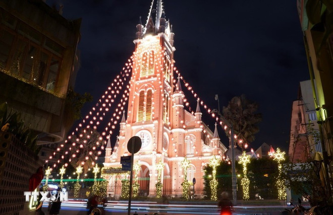 tan-dinh-church.jpg