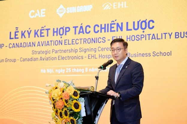 Bao Chen, Regional Director and Head of Business Development of EHL, affirmed that the Sun Tourism Academy will nurture job opportunities for the entire Vietnam tourism service industry. (Photo: Sun Group)