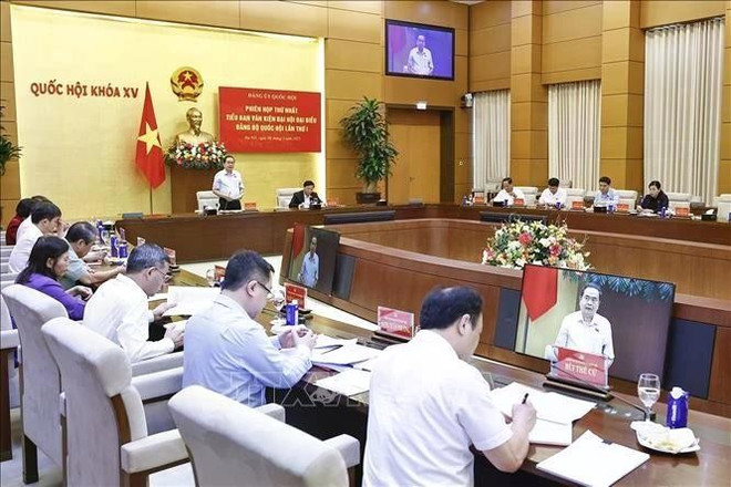 Secretary of the NA Party Committee and NA Chairman Tran Thanh Man speaks at the first meeting of the sub-committee in charge of documents for the first Congress of the NA’s Party Organisation in Hanoi on May 8. (Photo: VNA) na-chaiman-tran-thanh-man.jpg