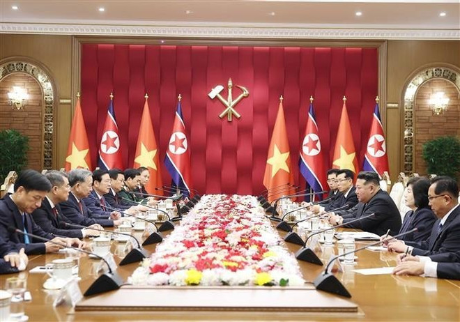 vietnamese-party-leader-holds-talks-with-dprk-leader-in-pyongyang.jpg