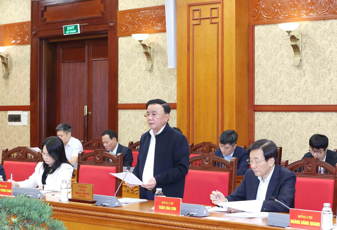 sub-committee-reviews-preparations-for-14th-national-party-congress-2.jpg