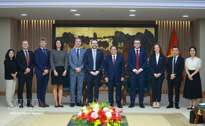 vnanet-pm-pham-minh-chinh-hosts-uk-ambassador-2.jpg