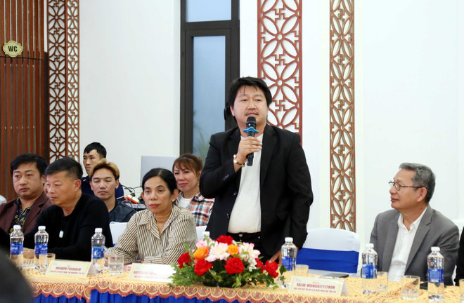 A representative of the Thai famtrip delegation speaks at the event. (Photo: VNA) quang-tri-fosters-tourism-linkages-along-eastwest-economic-corridor.jpg