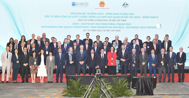 Participants in the OECD - Southeast Asia Ministerial Forum held in Hanoi on October 26, 2023 (Photo: VNA) oecd-southeast-asia-regional-programme-1.jpg