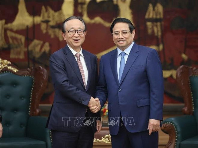 pm-receives-mufg-ceo.jpg