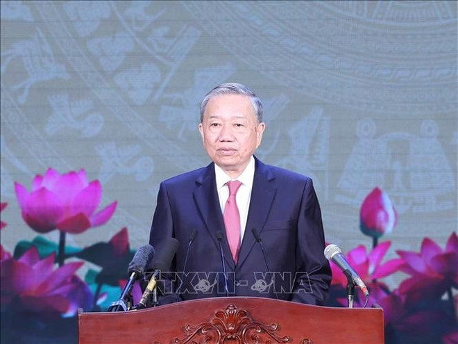 Party General Secretary To Lam addresses the ceremony in HCM City on June 30. (Photo: VNA) party-chief-attends-launch-of-new-ho-chi-minh-city-2.jpg