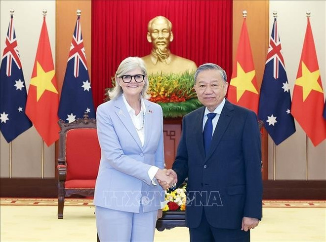party-leader-receives-australian-governor-general.jpg
