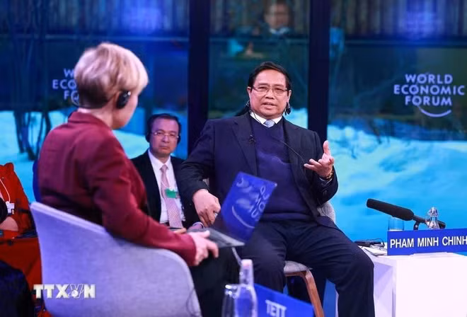 pm-addresses-special-policy-dialogue-at-wef-meeting.jpg